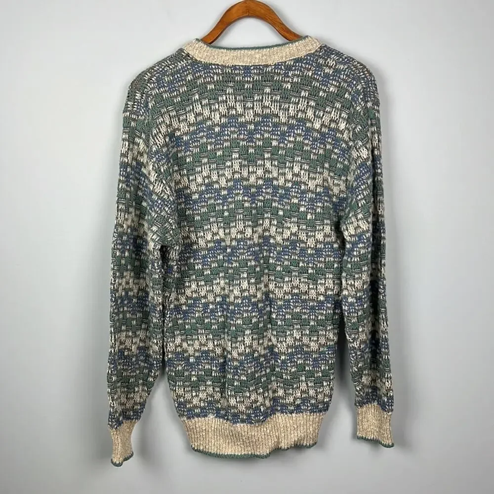 Vintage Pinnacle v neck sweater size medium